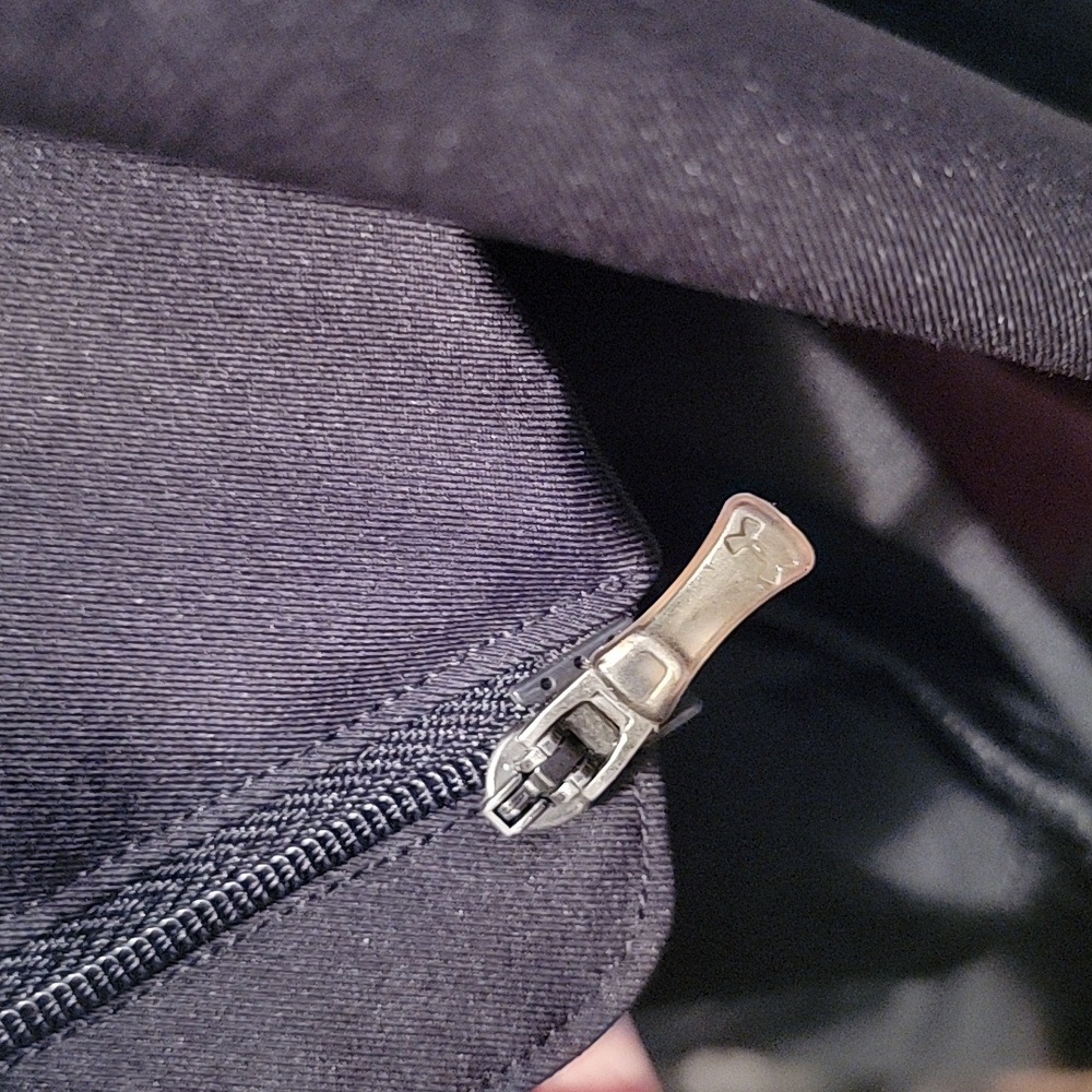 💥Under Armour jacket